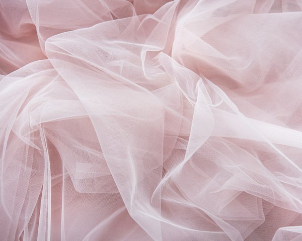 Quelles techniques pour choisir des jupes en tulle pour un look romantique?